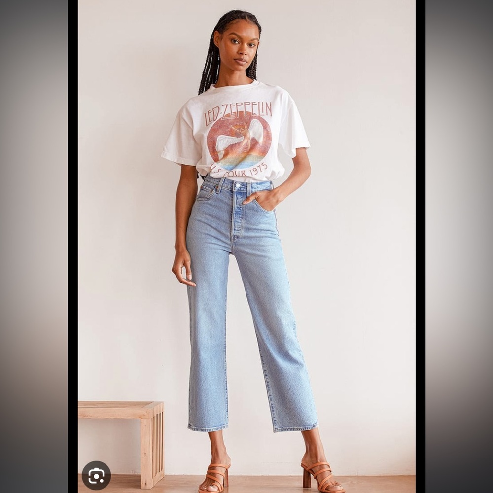 Levis Premium Ribcage Straight Ankle 🤍